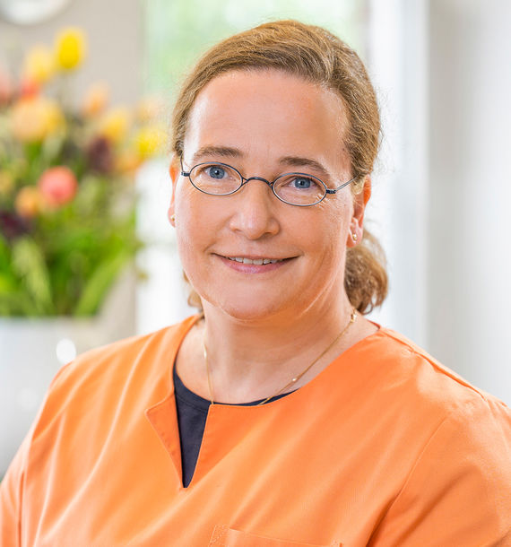 Dr. med. Christine Meyer, Fachärztin für Chirurgie,  Orthopädie und Unfallchirurgie